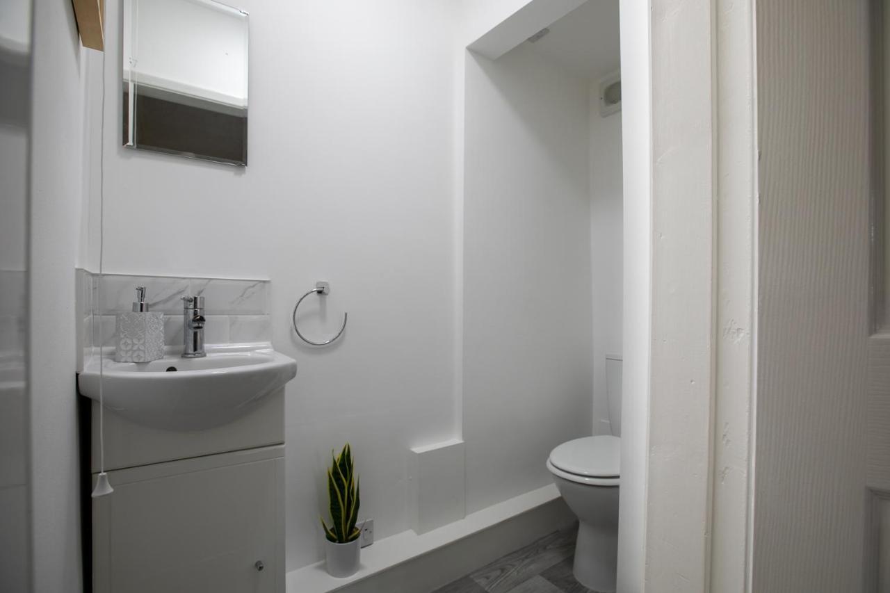 Ludlow Drive 3 Bed Contractor Family Town House In Мелтон-Моубрей Экстерьер фото
